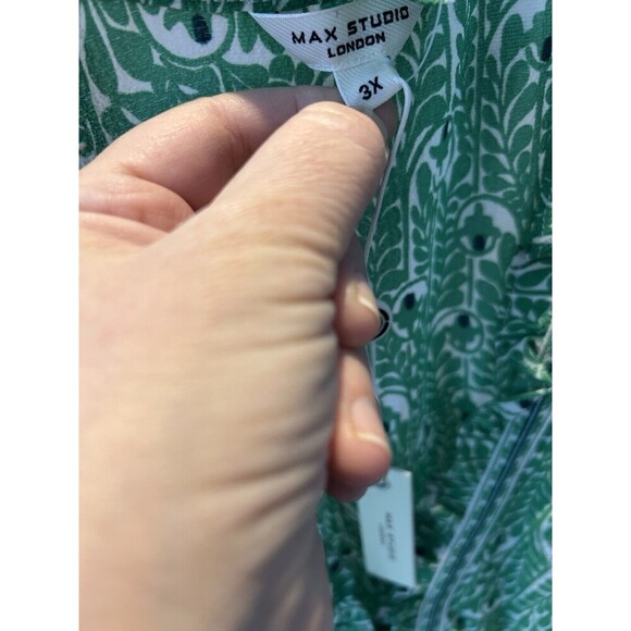 Max Studio Plus Size 3X Smocked Floral Boho Tiered Maxi Dress Green New - Picture 4 of 8